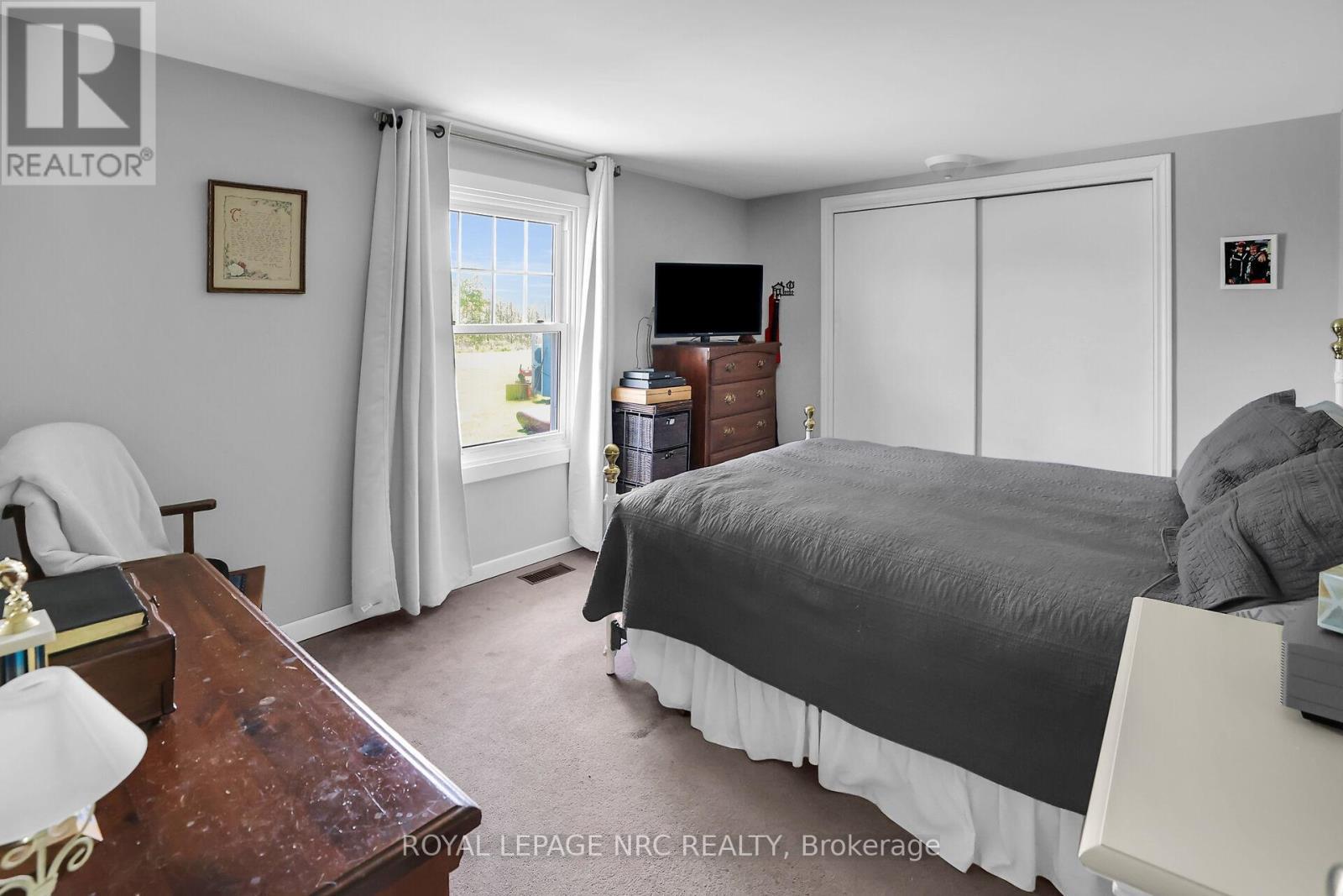 












410 CAIRNS CRESCENT

,
Fort Erie (Bowen),




Ontario
L2A5M4

