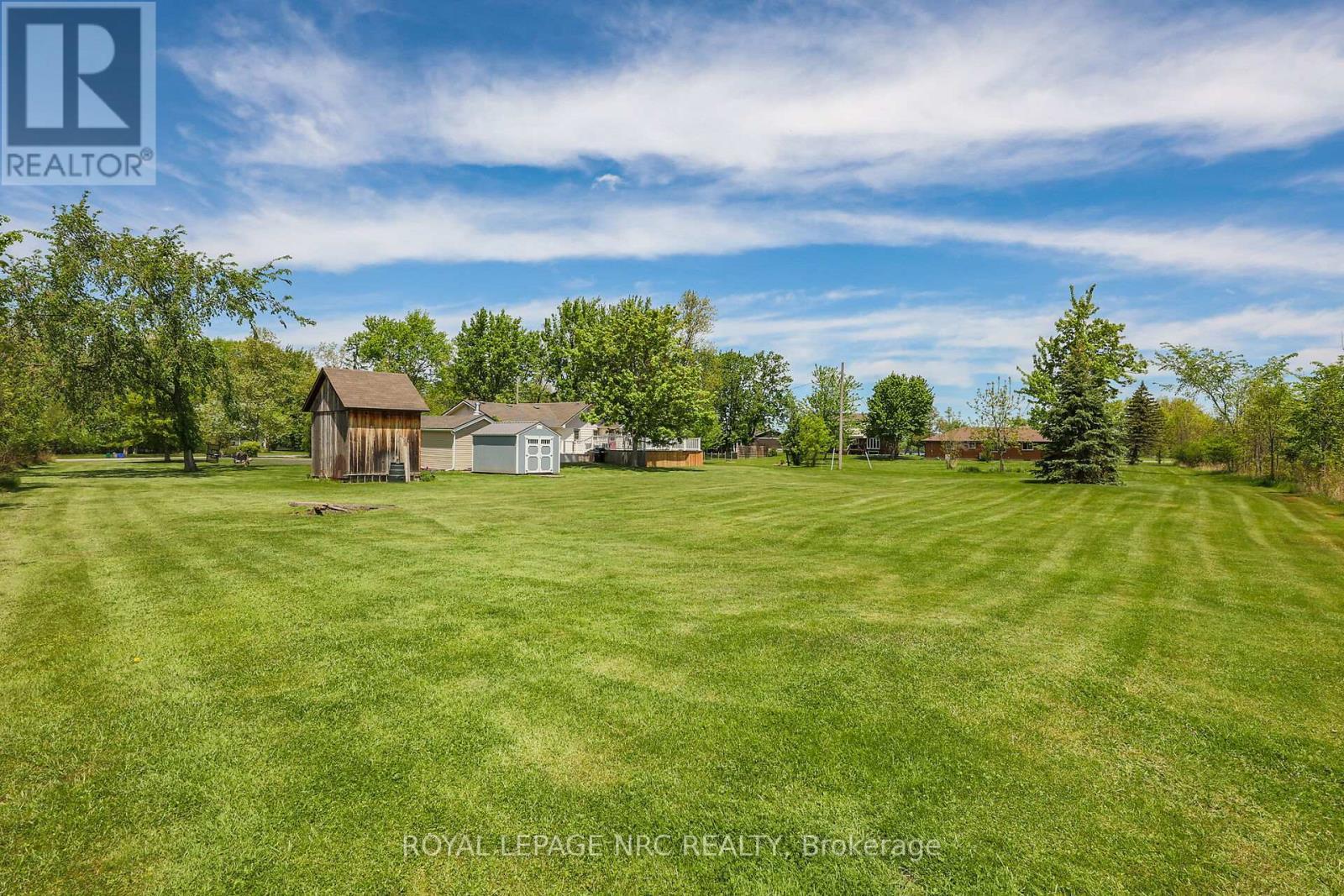 












410 CAIRNS CRESCENT

,
Fort Erie (Bowen),




Ontario
L2A5M4

