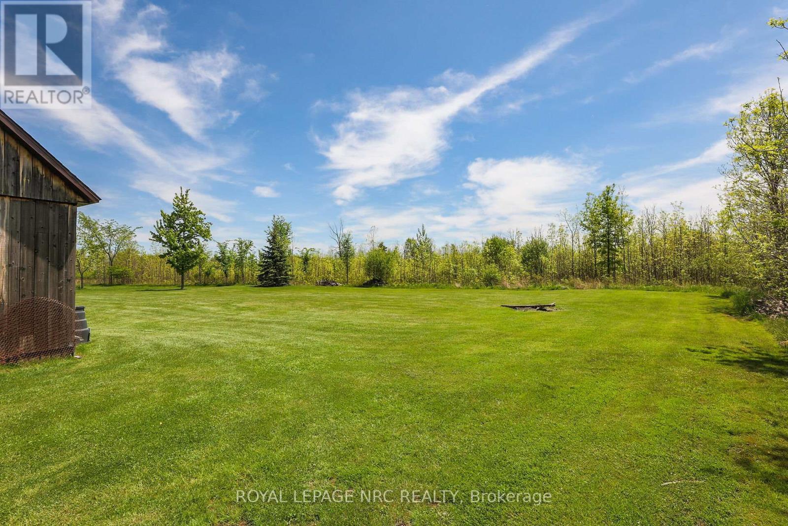 












410 CAIRNS CRESCENT

,
Fort Erie (Bowen),




Ontario
L2A5M4

