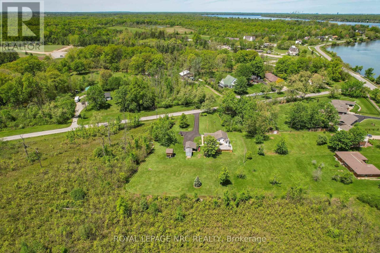 












410 CAIRNS CRESCENT

,
Fort Erie (Bowen),




Ontario
L2A5M4


