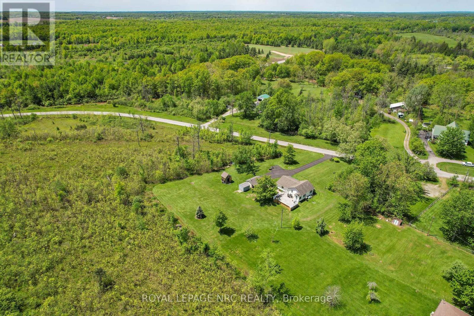












410 CAIRNS CRESCENT

,
Fort Erie (Bowen),




Ontario
L2A5M4

