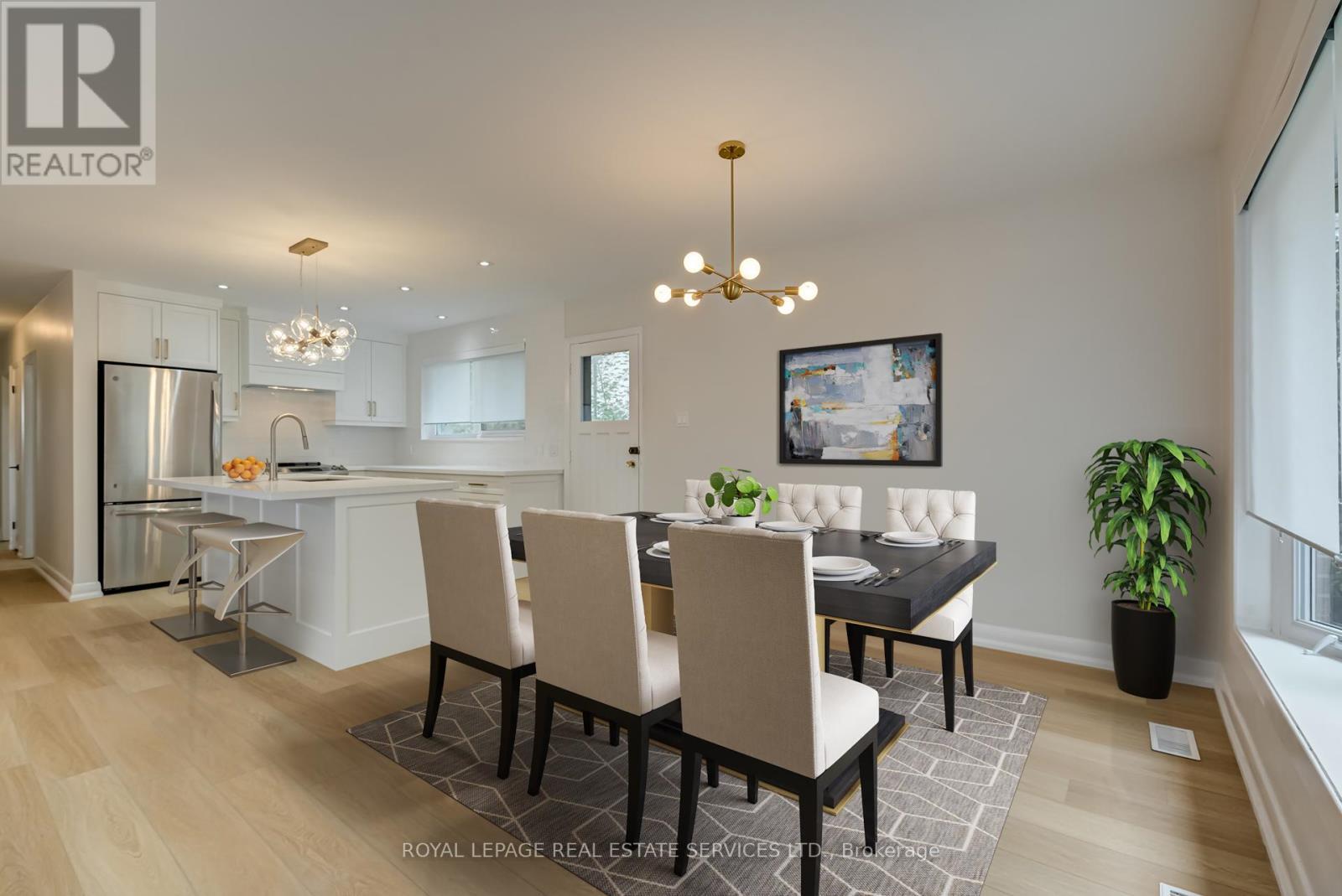 












MAIN - 18 PUCKERIDGE CRESCENT

,
Toronto,




Ontario
M9B3A2

