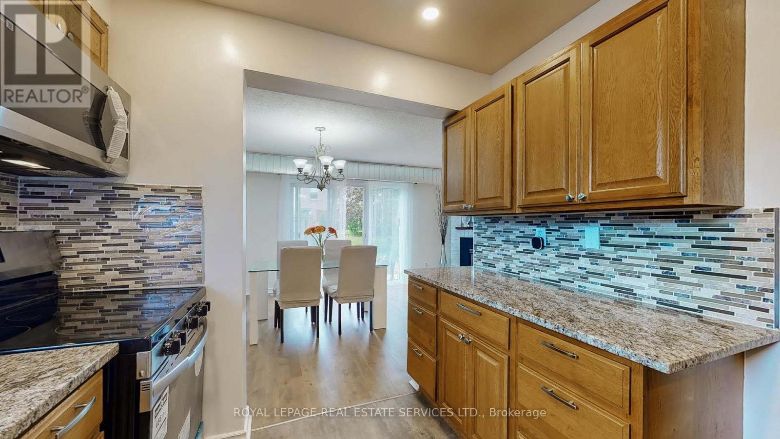 












42 - 4111 ARBOUR GREEN DRIVE

,
Mississauga,




Ontario
L5L2Z2

