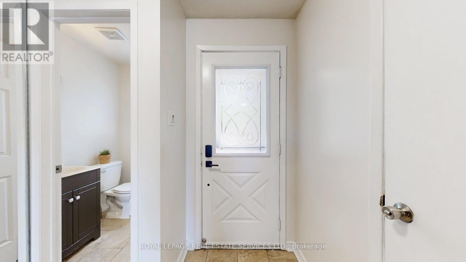 












42 - 4111 ARBOUR GREEN DRIVE

,
Mississauga,




Ontario
L5L2Z2

