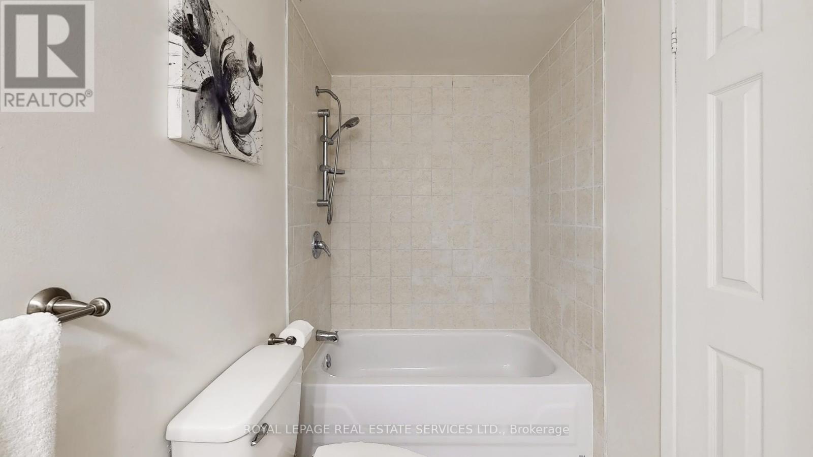 












42 - 4111 ARBOUR GREEN DRIVE

,
Mississauga,




Ontario
L5L2Z2

