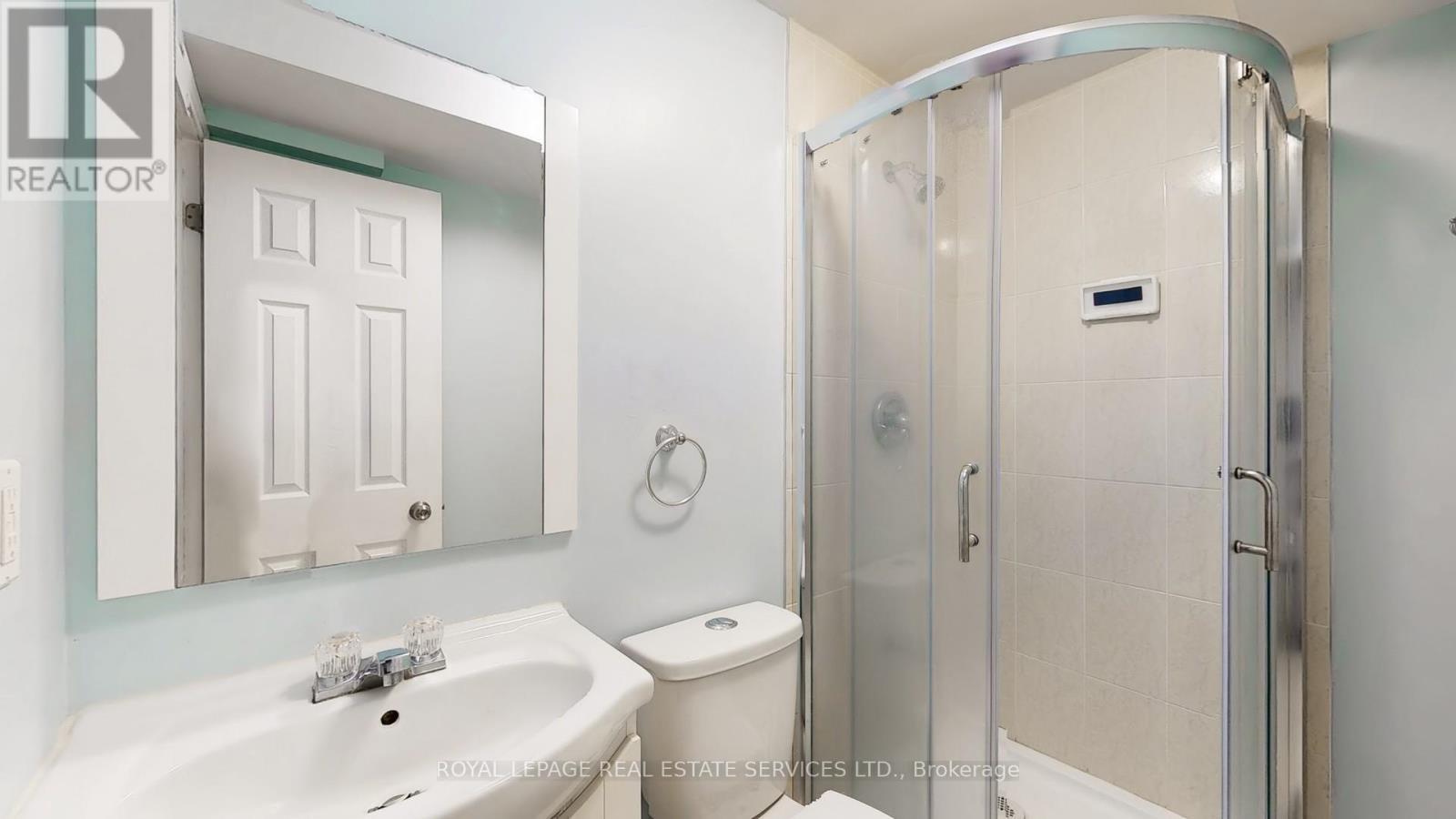 












42 - 4111 ARBOUR GREEN DRIVE

,
Mississauga,




Ontario
L5L2Z2

