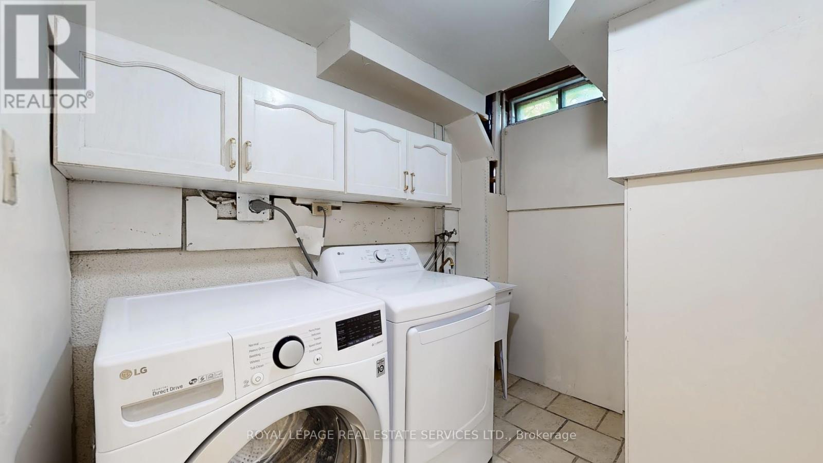












42 - 4111 ARBOUR GREEN DRIVE

,
Mississauga,




Ontario
L5L2Z2

