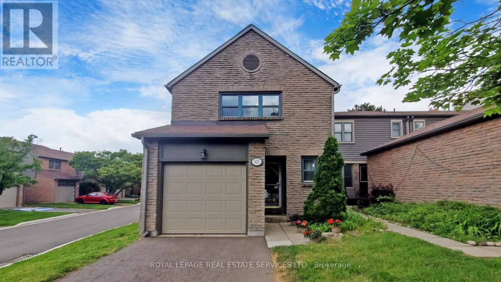 












42 - 4111 ARBOUR GREEN DRIVE

,
Mississauga,




Ontario
L5L2Z2

