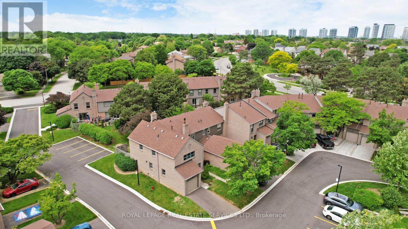 












42 - 4111 ARBOUR GREEN DRIVE

,
Mississauga,




Ontario
L5L2Z2

