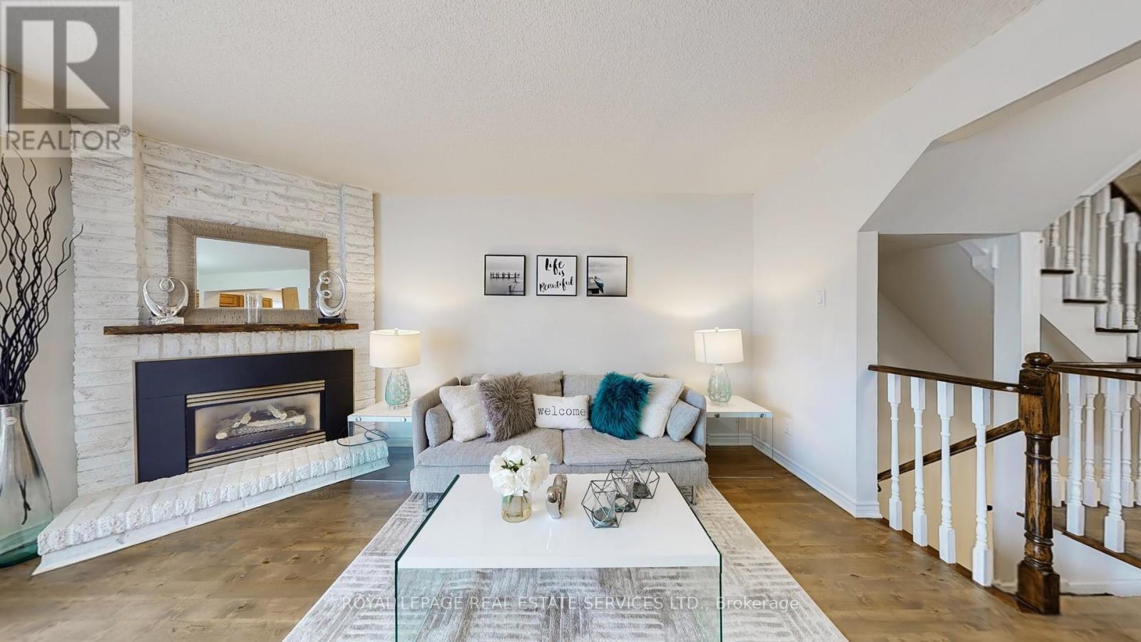 












42 - 4111 ARBOUR GREEN DRIVE

,
Mississauga,




Ontario
L5L2Z2

