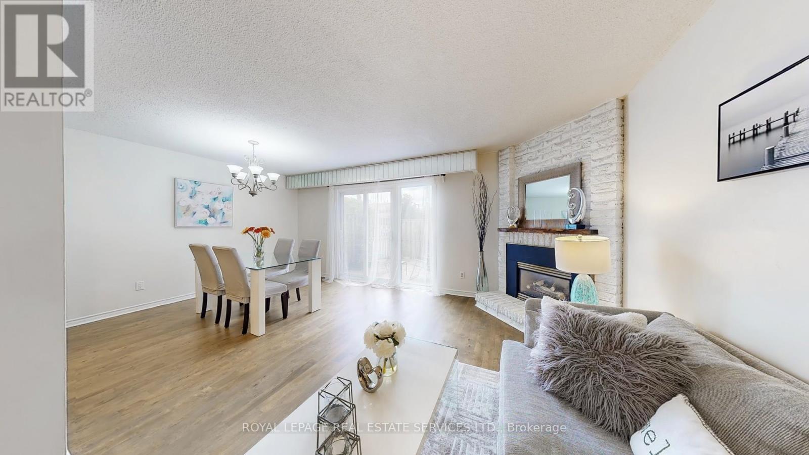 












42 - 4111 ARBOUR GREEN DRIVE

,
Mississauga,




Ontario
L5L2Z2

