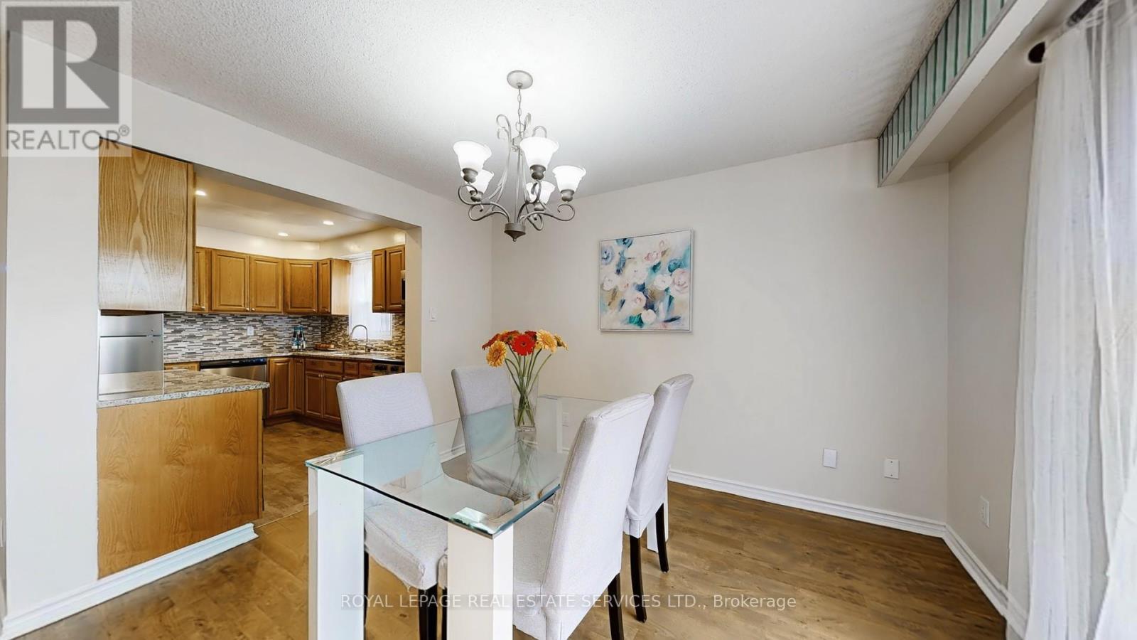 












42 - 4111 ARBOUR GREEN DRIVE

,
Mississauga,




Ontario
L5L2Z2

