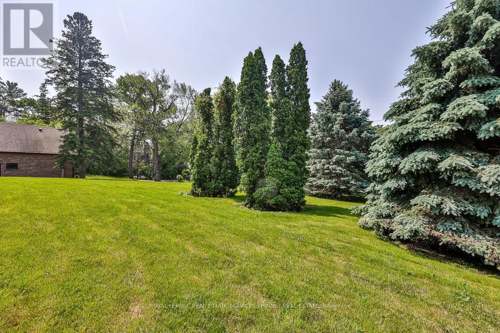 












1587 STAVEBANK LOT B ROAD

,
Mississauga,







Ontario
L5G2V6

