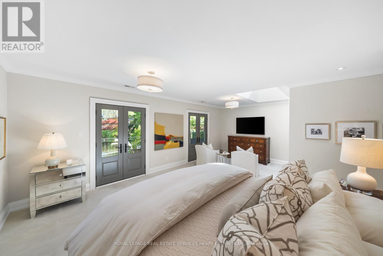 












289 HEATH STREET E

,
Toronto,




Ontario
M4T1T3

