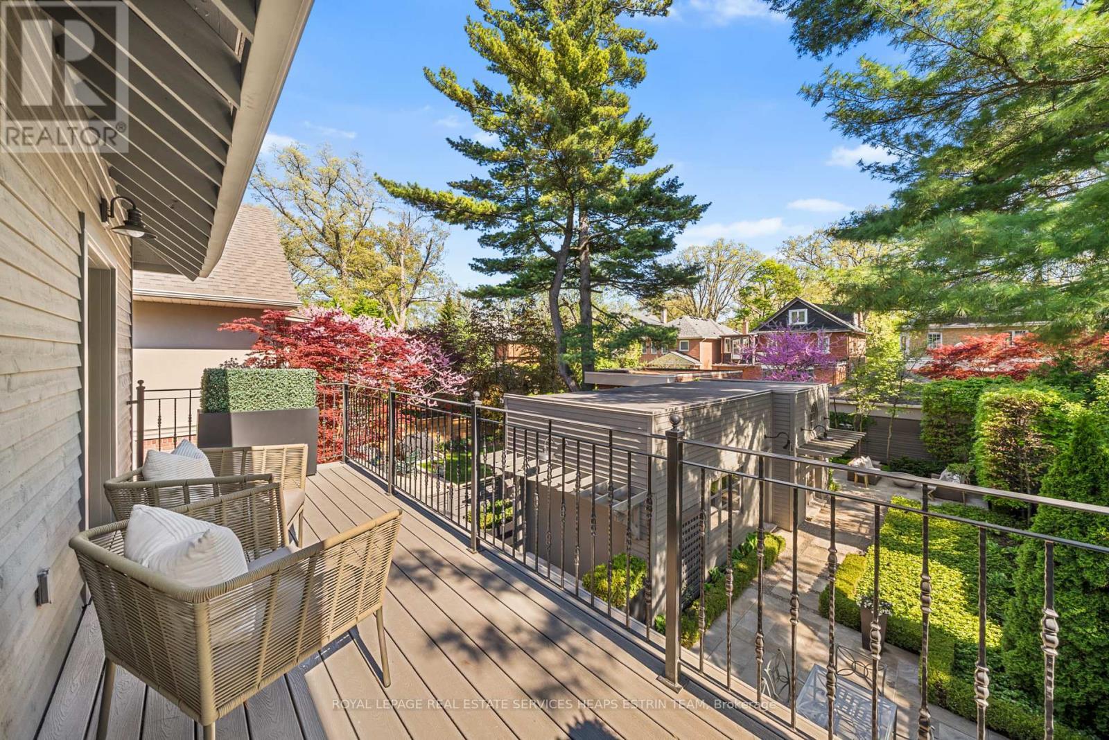 












289 HEATH STREET E

,
Toronto,




Ontario
M4T1T3

