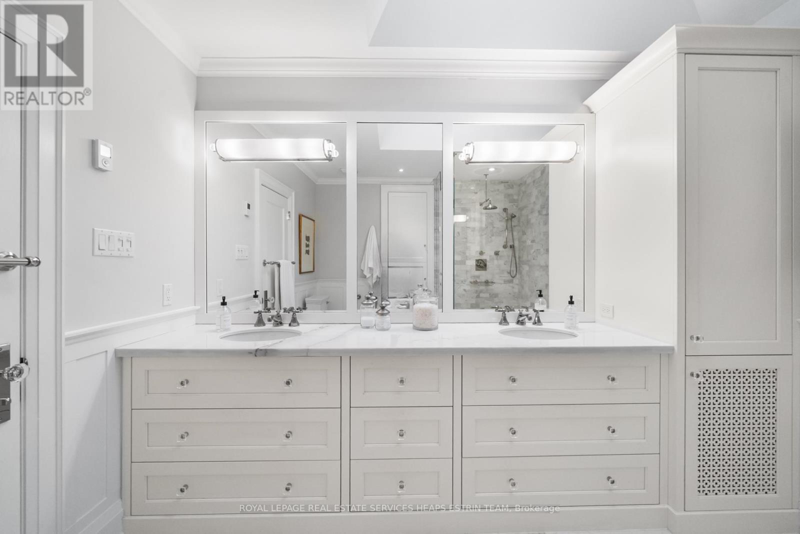 












289 HEATH STREET E

,
Toronto,




Ontario
M4T1T3

