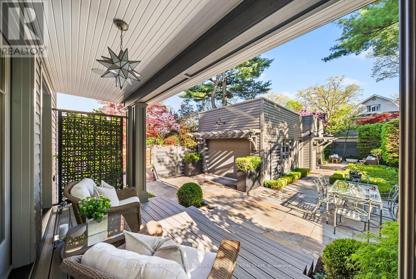 












289 HEATH STREET E

,
Toronto,




Ontario
M4T1T3

