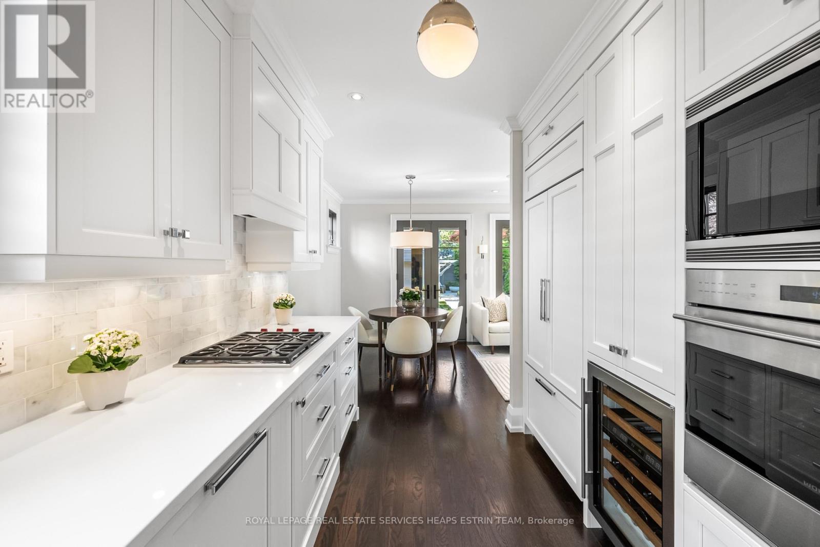 












289 HEATH STREET E

,
Toronto,




Ontario
M4T1T3

