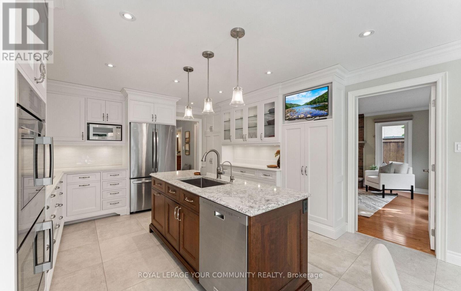 












56 PETCH CRESCENT

,
Aurora,




Ontario
L4G5N9

