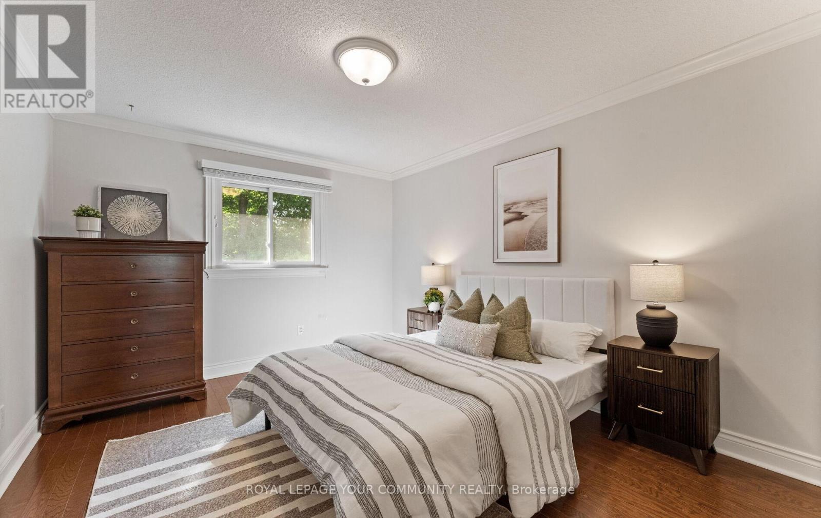 












56 PETCH CRESCENT

,
Aurora,




Ontario
L4G5N9

