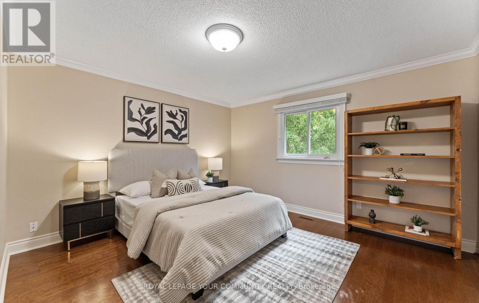












56 PETCH CRESCENT

,
Aurora,




Ontario
L4G5N9

