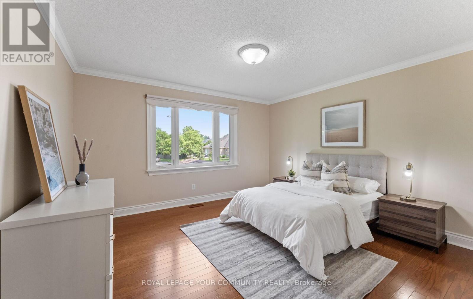 












56 PETCH CRESCENT

,
Aurora,




Ontario
L4G5N9


