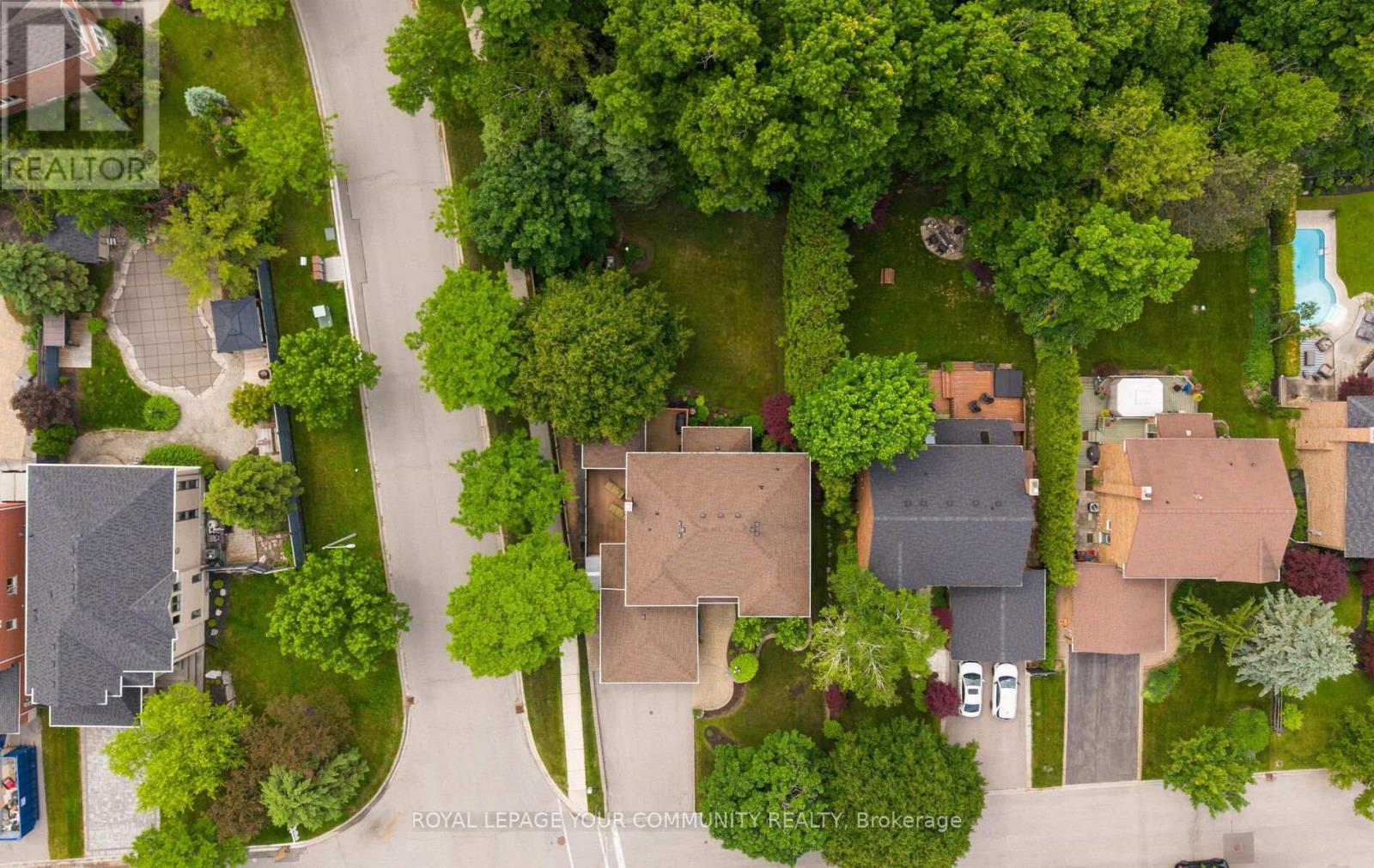 












56 PETCH CRESCENT

,
Aurora,




Ontario
L4G5N9

