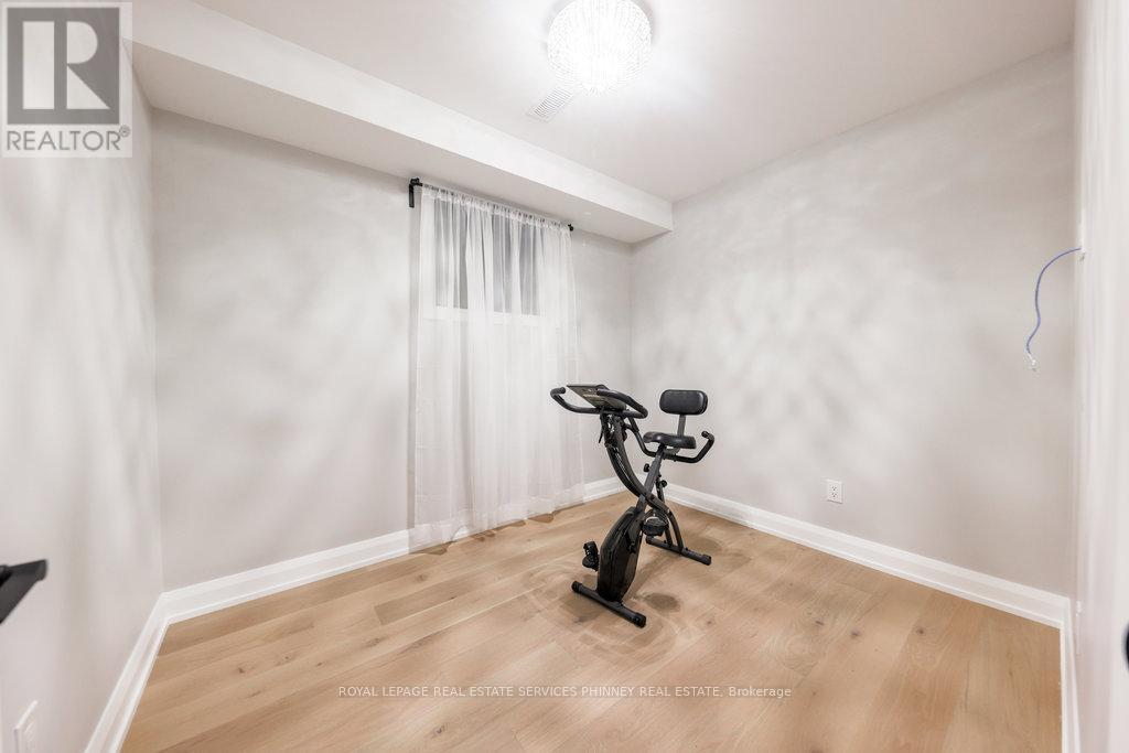 












105 TENTH STREET

,
Toronto,




Ontario
M8V3E9

