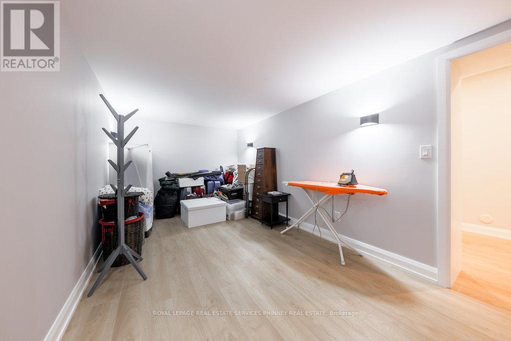 












105 TENTH STREET

,
Toronto,




Ontario
M8V3E9

