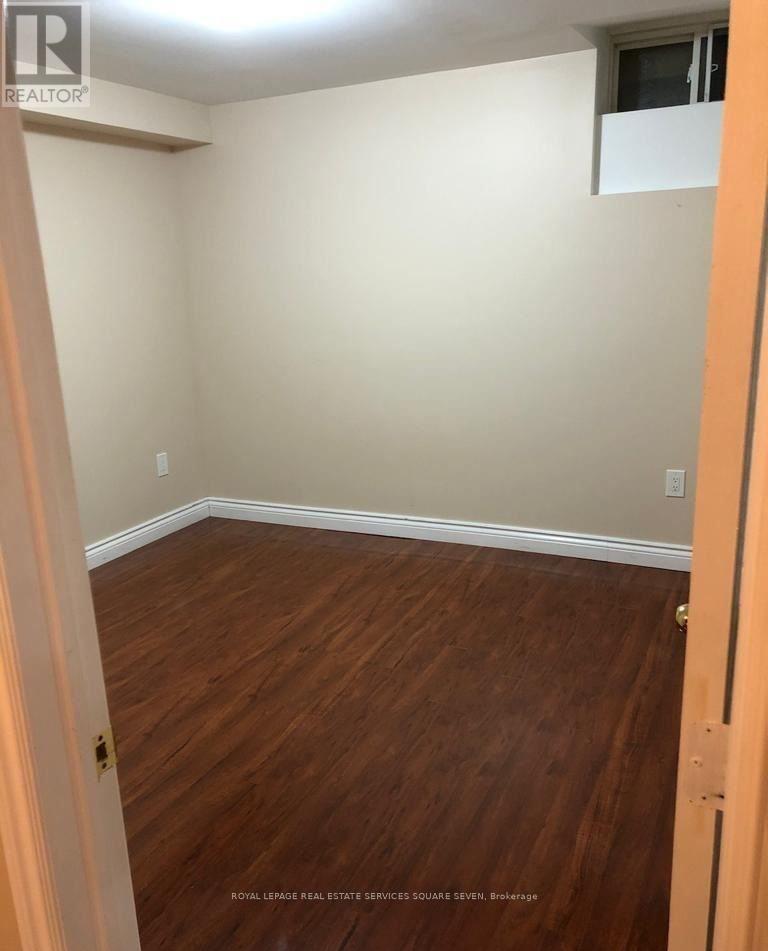 












BSMNT - 976 SOUTHFORK DRIVE

,
Mississauga,




Ontario
L5V2K6

