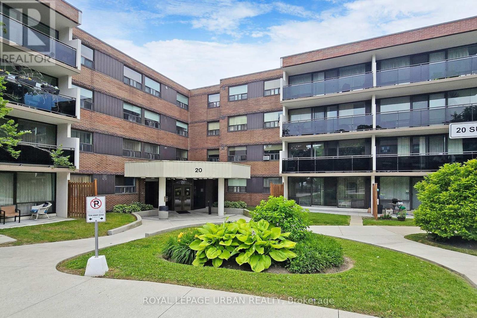 












102 - 20 SUNRISE AVENUE

,
Toronto,




Ontario
M4A2R2

