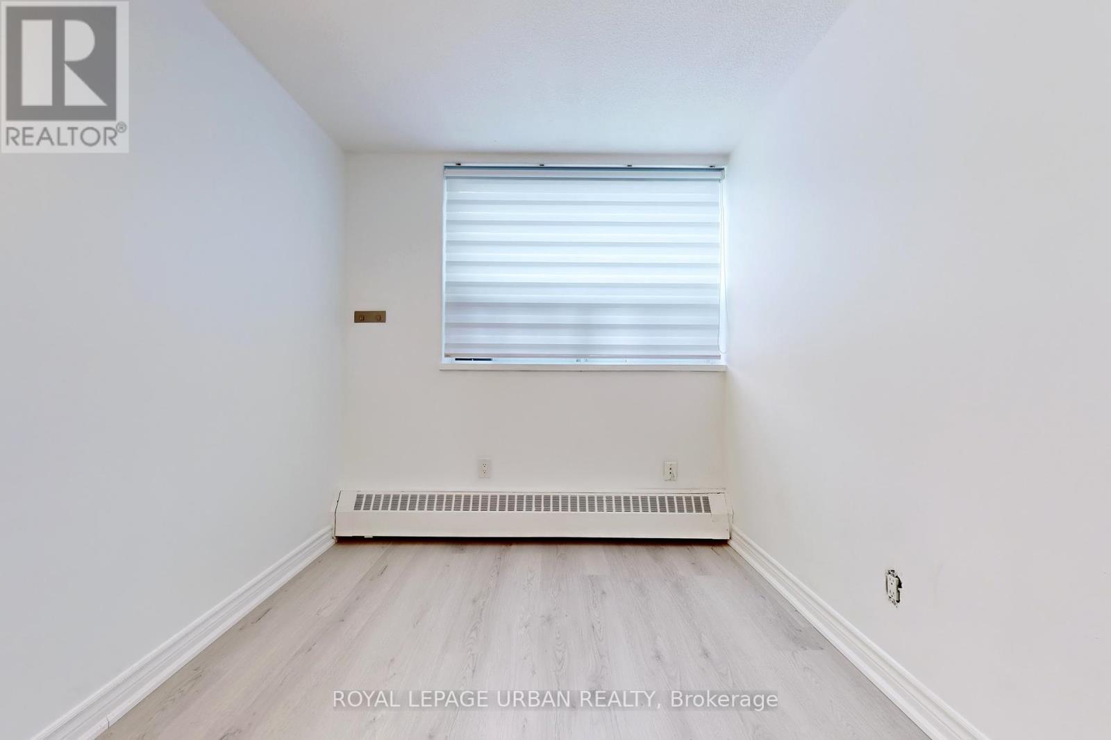












102 - 20 SUNRISE AVENUE

,
Toronto,




Ontario
M4A2R2

