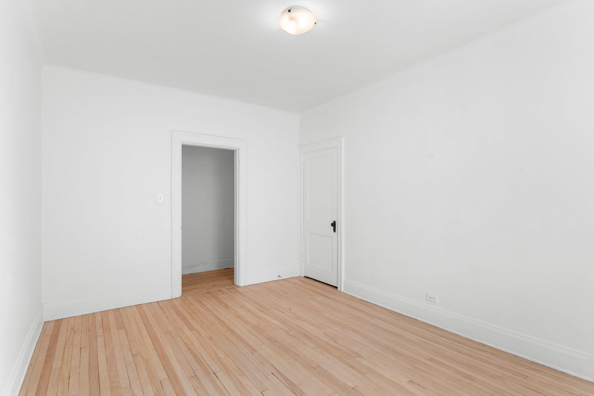 









644


Rue Prospect

, 2A,
Sherbrooke (Les Nations),




QC
J1H1A8

