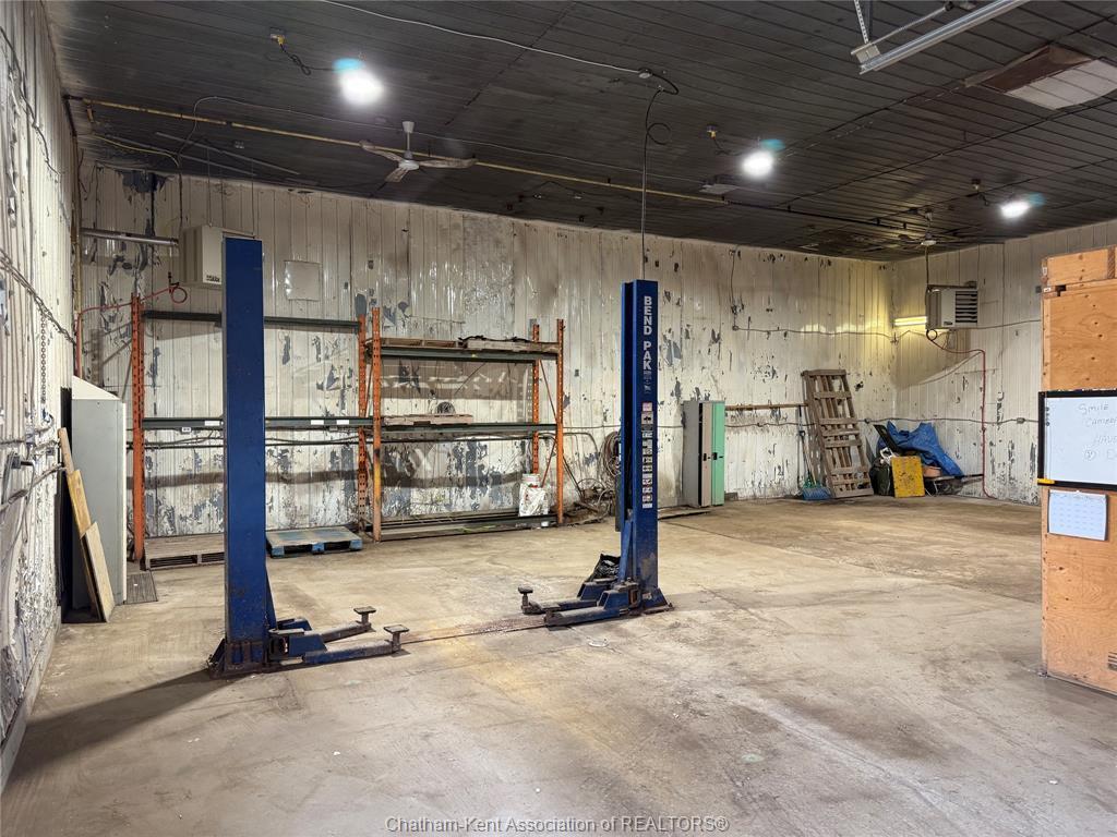 









3715


Russell

Street,
Windsor,




ON
N9C 1E9

