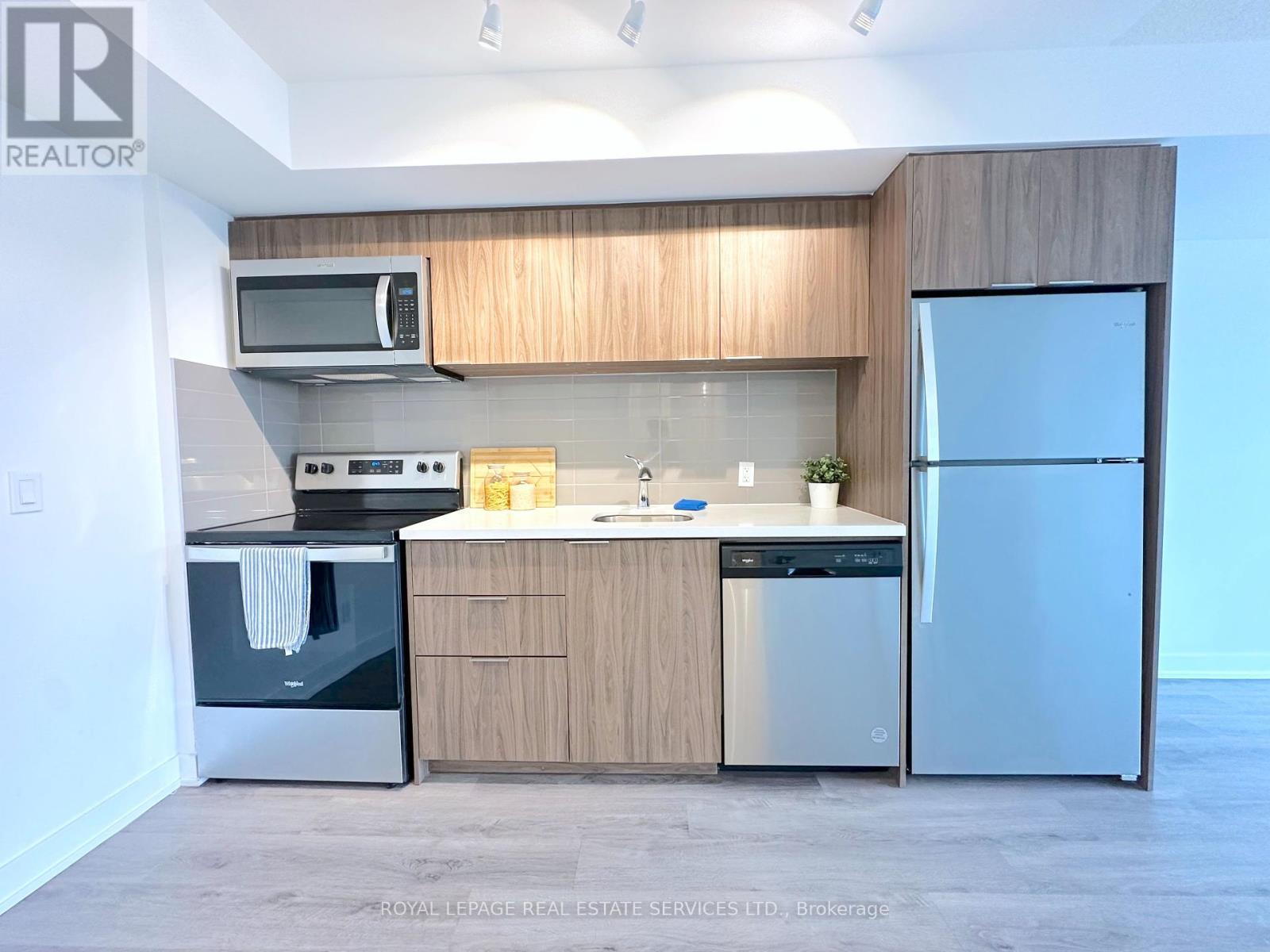 












1103 - 1225 YORK MILLS ROAD

,
Toronto,




Ontario
M3A1Y4

