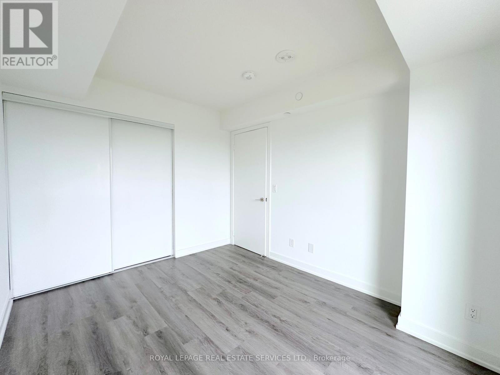 












1103 - 1225 YORK MILLS ROAD

,
Toronto,




Ontario
M3A1Y4

