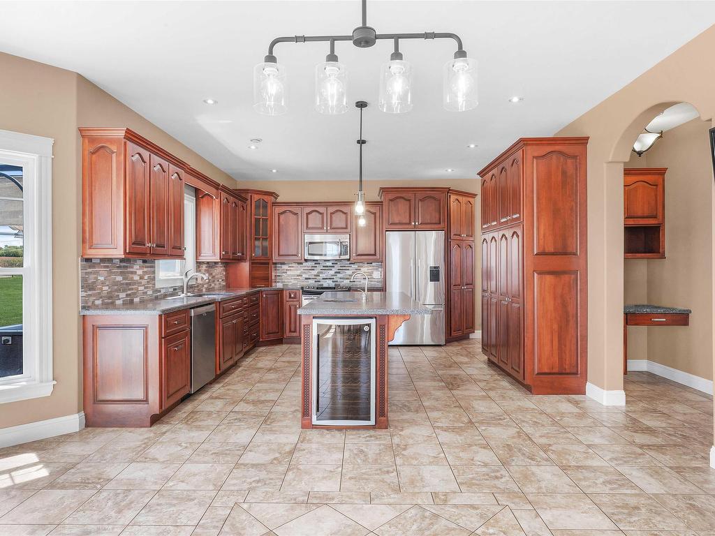 












5929 St Peters Road

,
St. Peter's,




PE
C0A 2A0

