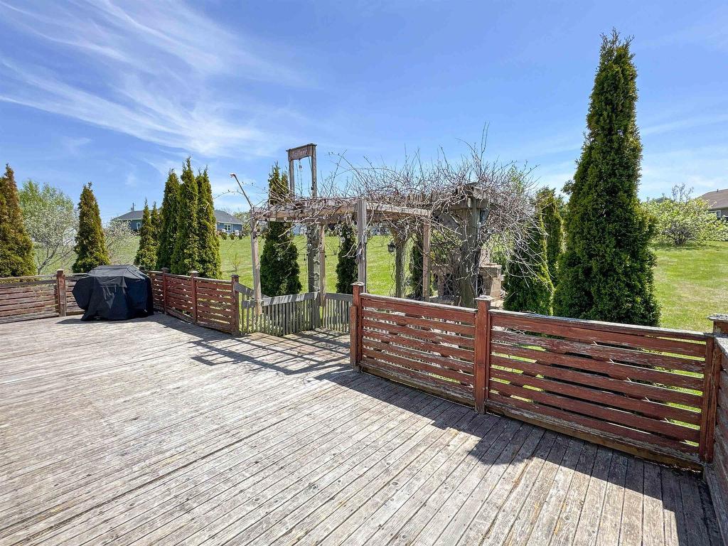 












46 Maclauchlan Drive

,
Stratford,




PE
C1B 1M2


