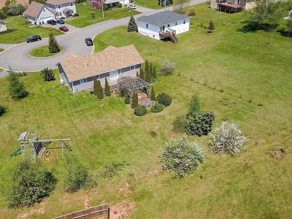 












46 Maclauchlan Drive

,
Stratford,




PE
C1B 1M2

