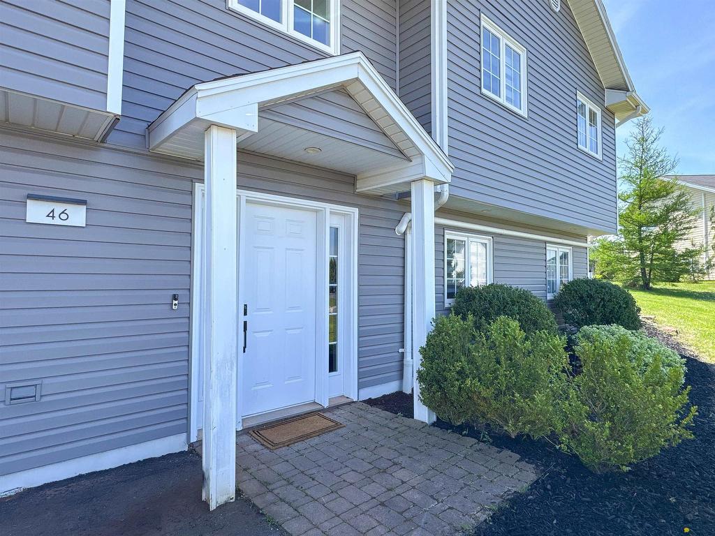 












46 Maclauchlan Drive

,
Stratford,




PE
C1B 1M2

