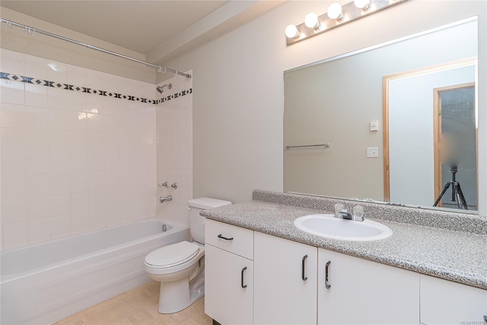 









9916


Daniel

St, 306,
Chemainus,




BC
V0R 1K1


