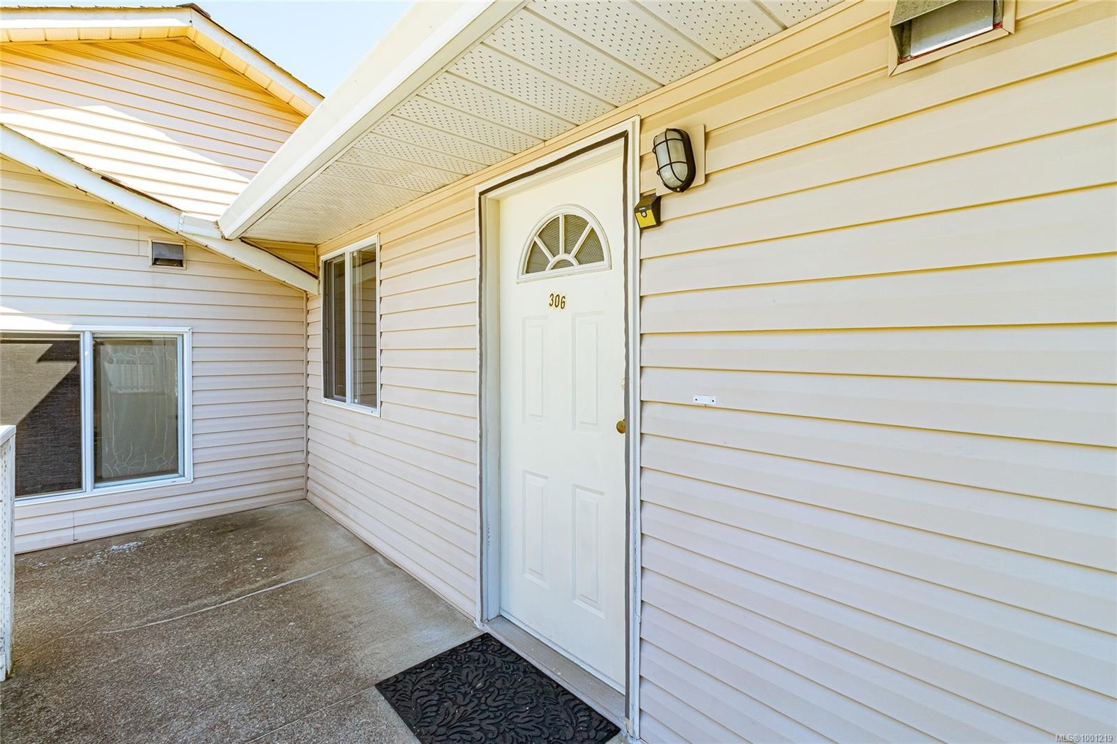 









9916


Daniel

St, 306,
Chemainus,




BC
V0R 1K1

