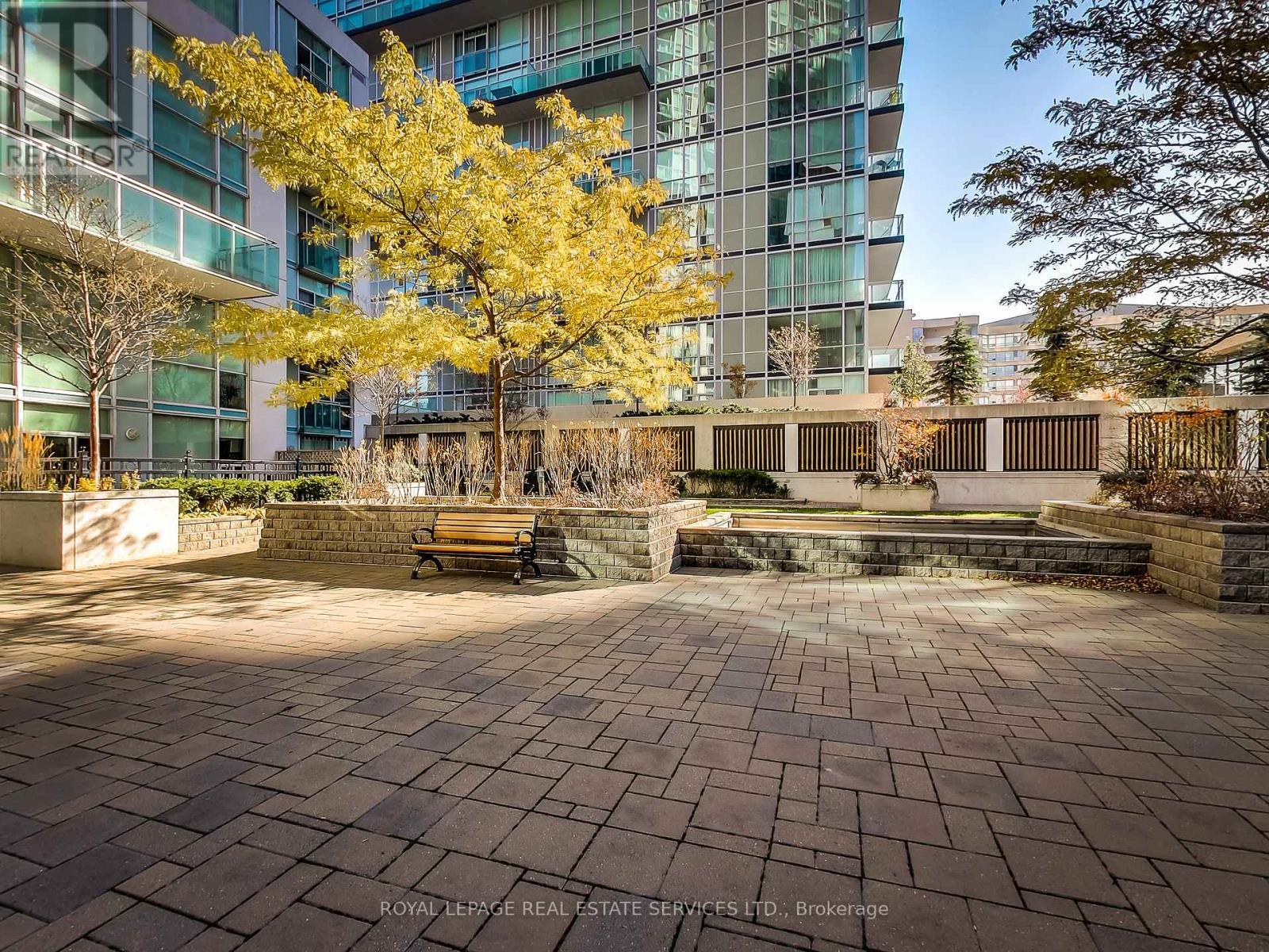 












2601 - 3939 DUKE OF YORK BOULEVARD

,
Mississauga,




Ontario
L5B4N2

