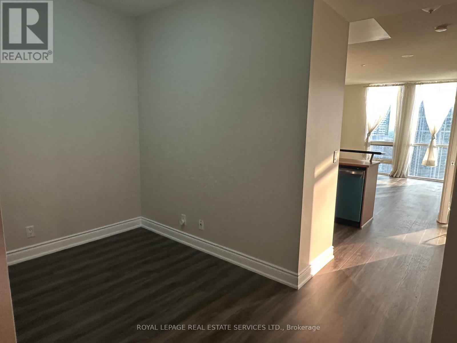 












2601 - 3939 DUKE OF YORK BOULEVARD

,
Mississauga,




Ontario
L5B4N2

