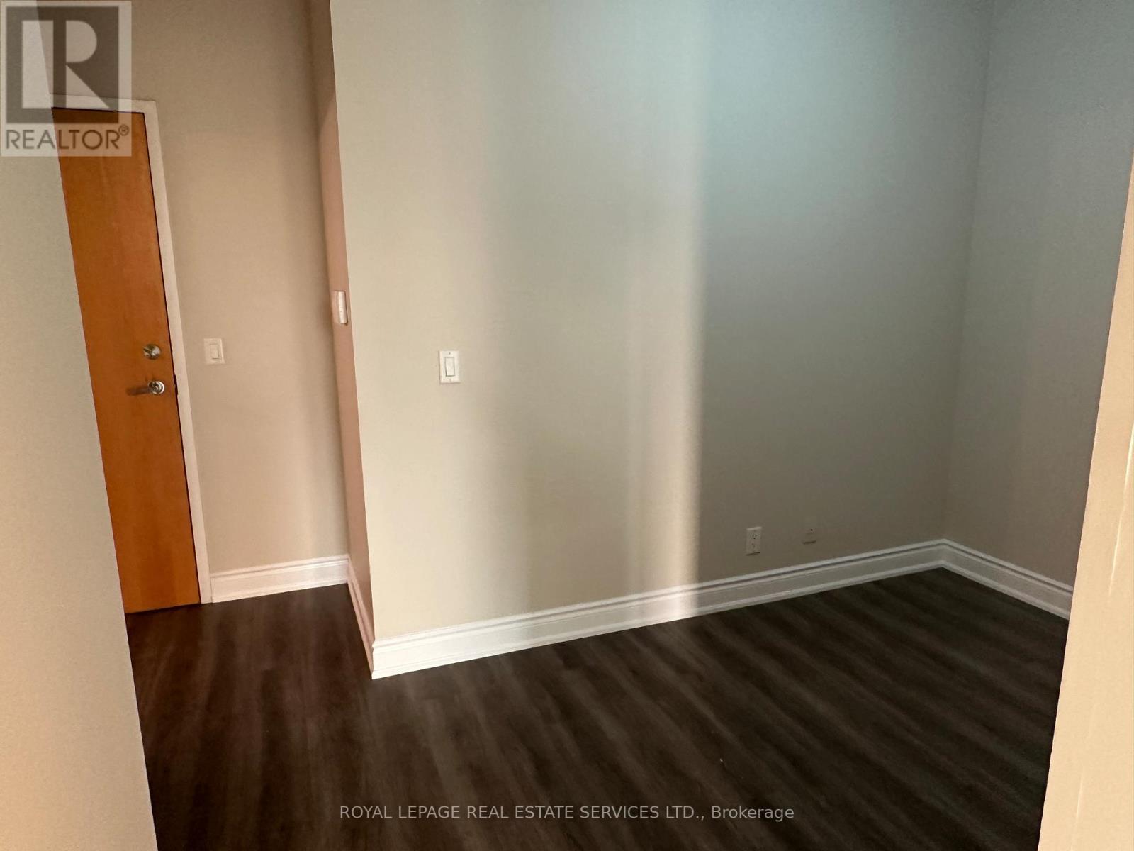 












2601 - 3939 DUKE OF YORK BOULEVARD

,
Mississauga,




Ontario
L5B4N2

