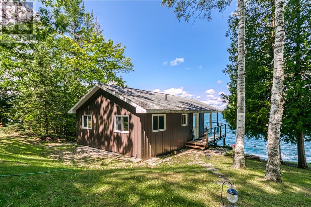 












199 Trillium Trail

,
Tehkummah, Manitoulin Island,




Ontario
P0P2C0

