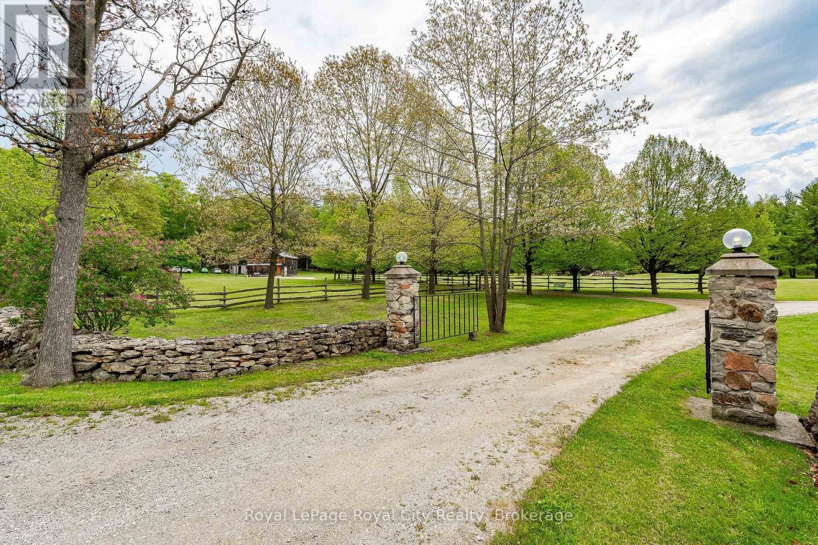 












1159 CAMPBELLVILLE ROAD

,
Milton,




Ontario
L0P1B0

