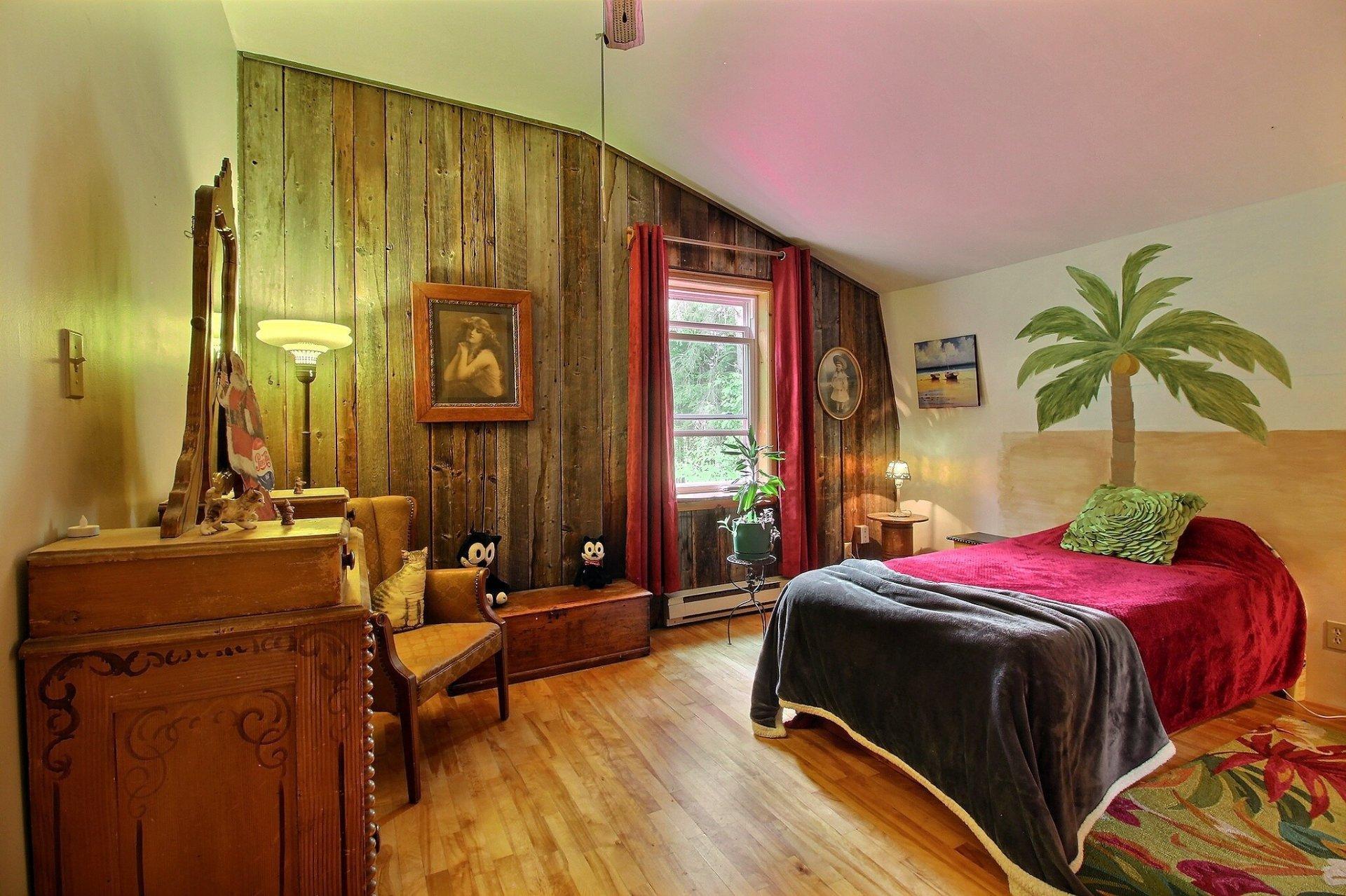 









235


Ch. de Fitch-Bay

,
Magog,




QC
J1X3W2


