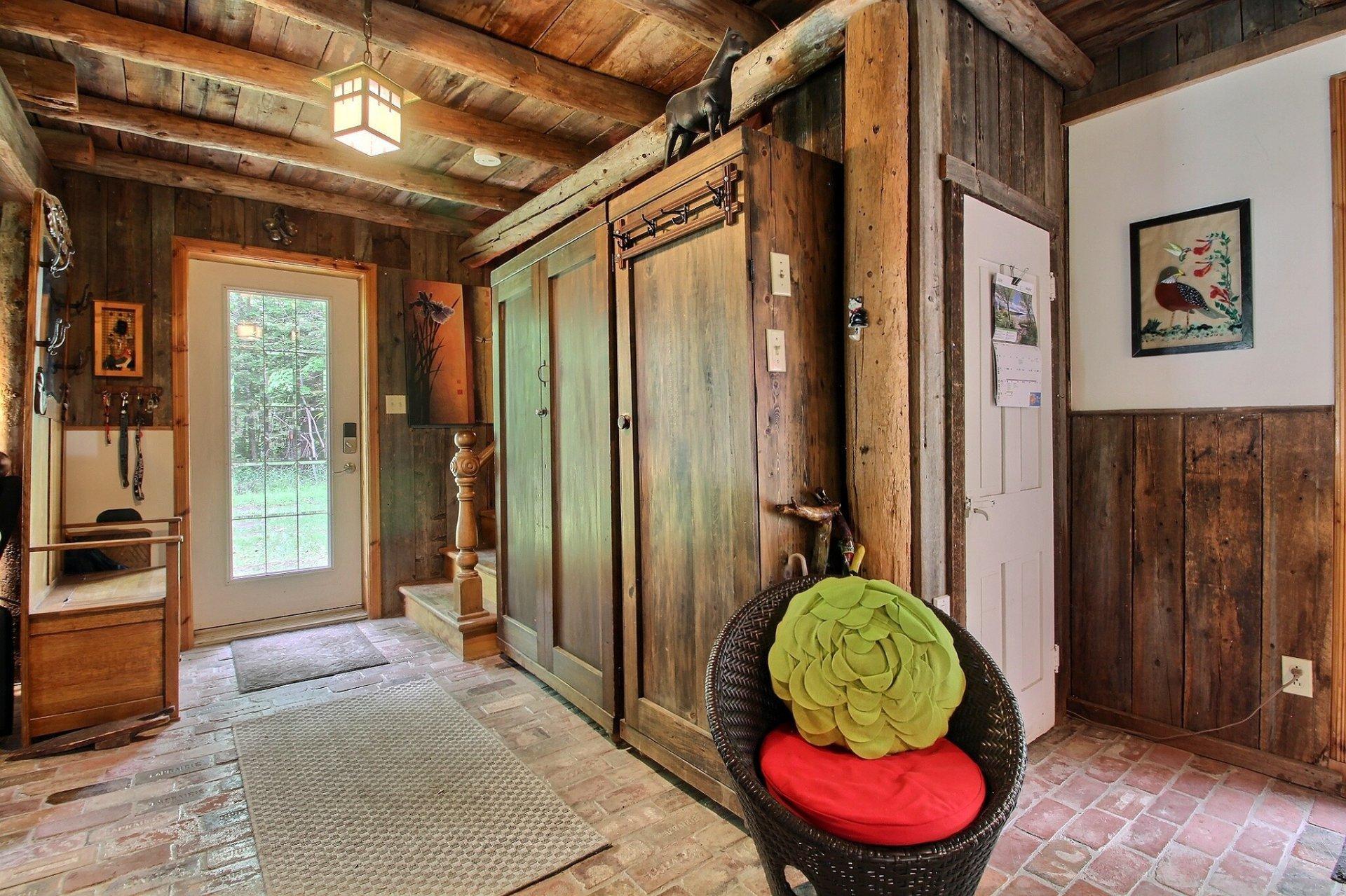 









235


Ch. de Fitch-Bay

,
Magog,




QC
J1X3W2

