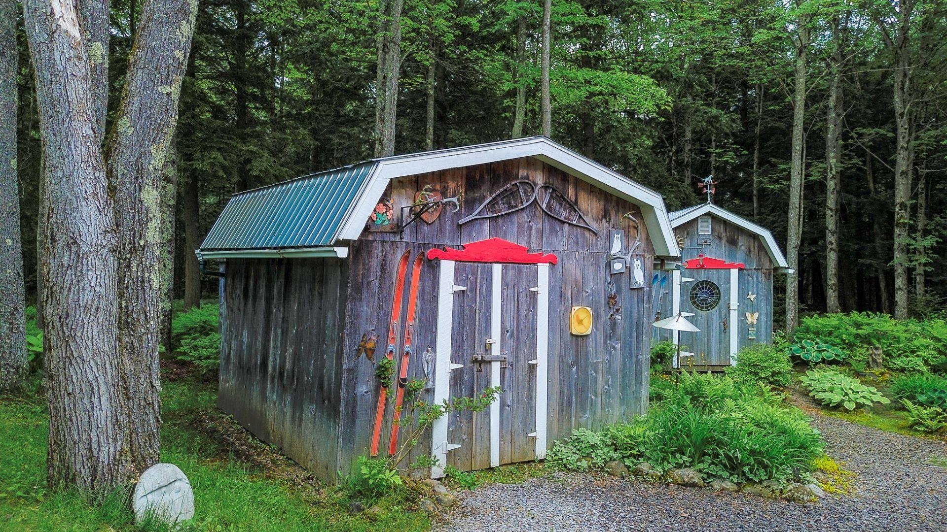 









235


Ch. de Fitch-Bay

,
Magog,




QC
J1X3W2

